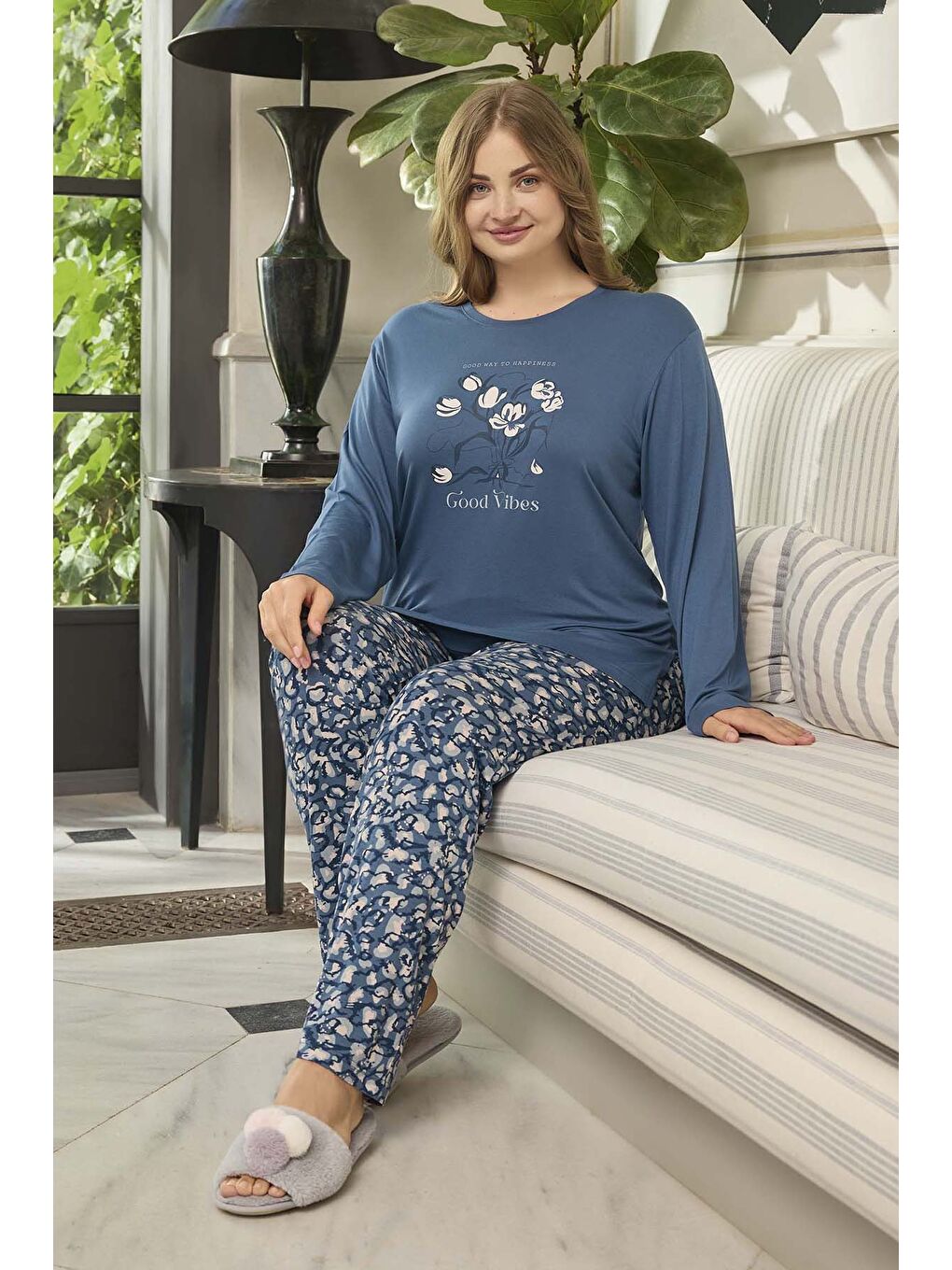 Viskon Kadın Uzun Kol Pijama Takımı 240660 Mavi-2