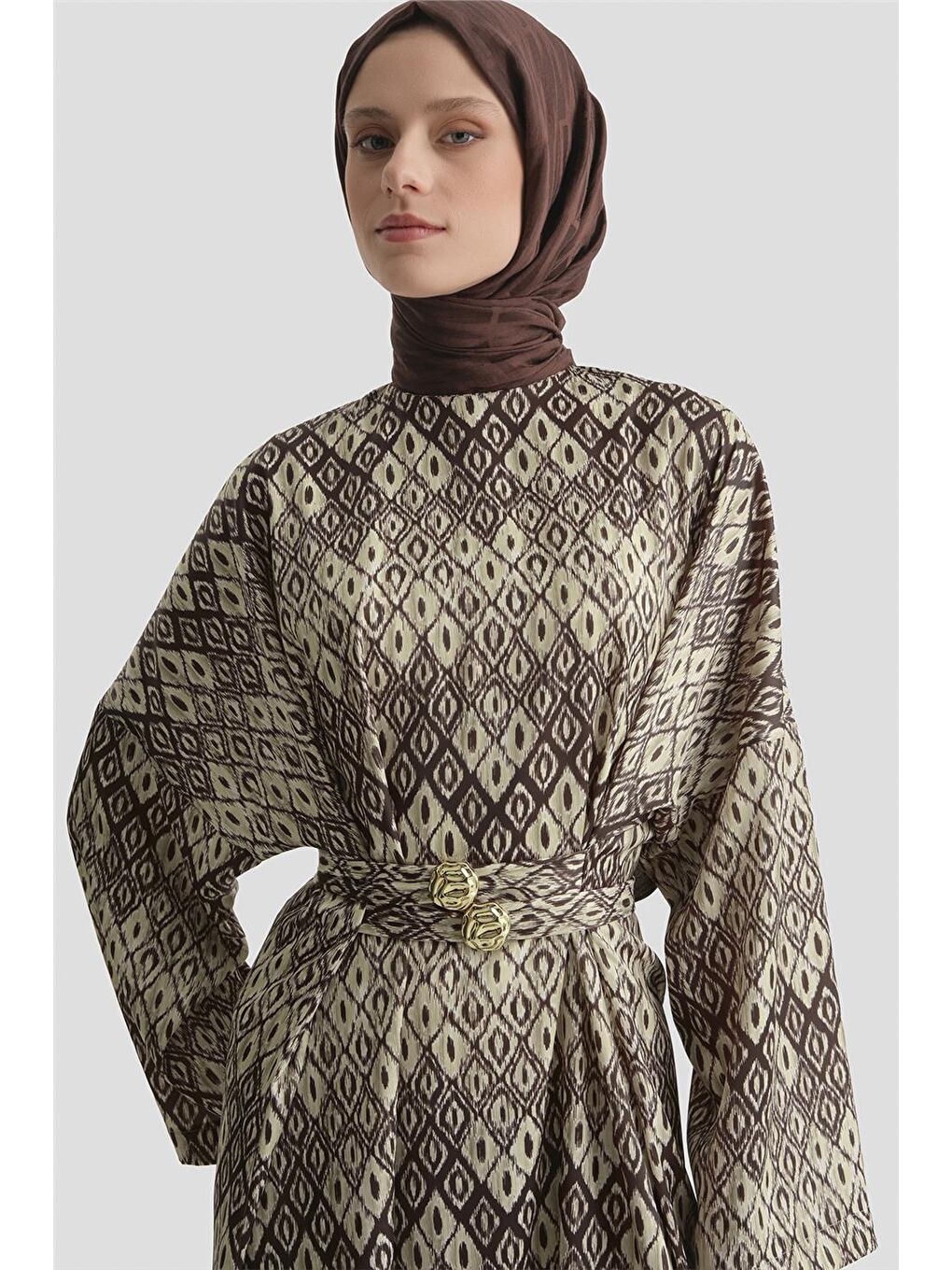 Kahverengi Toka Detaylı Desenli Elbise Kahve-3