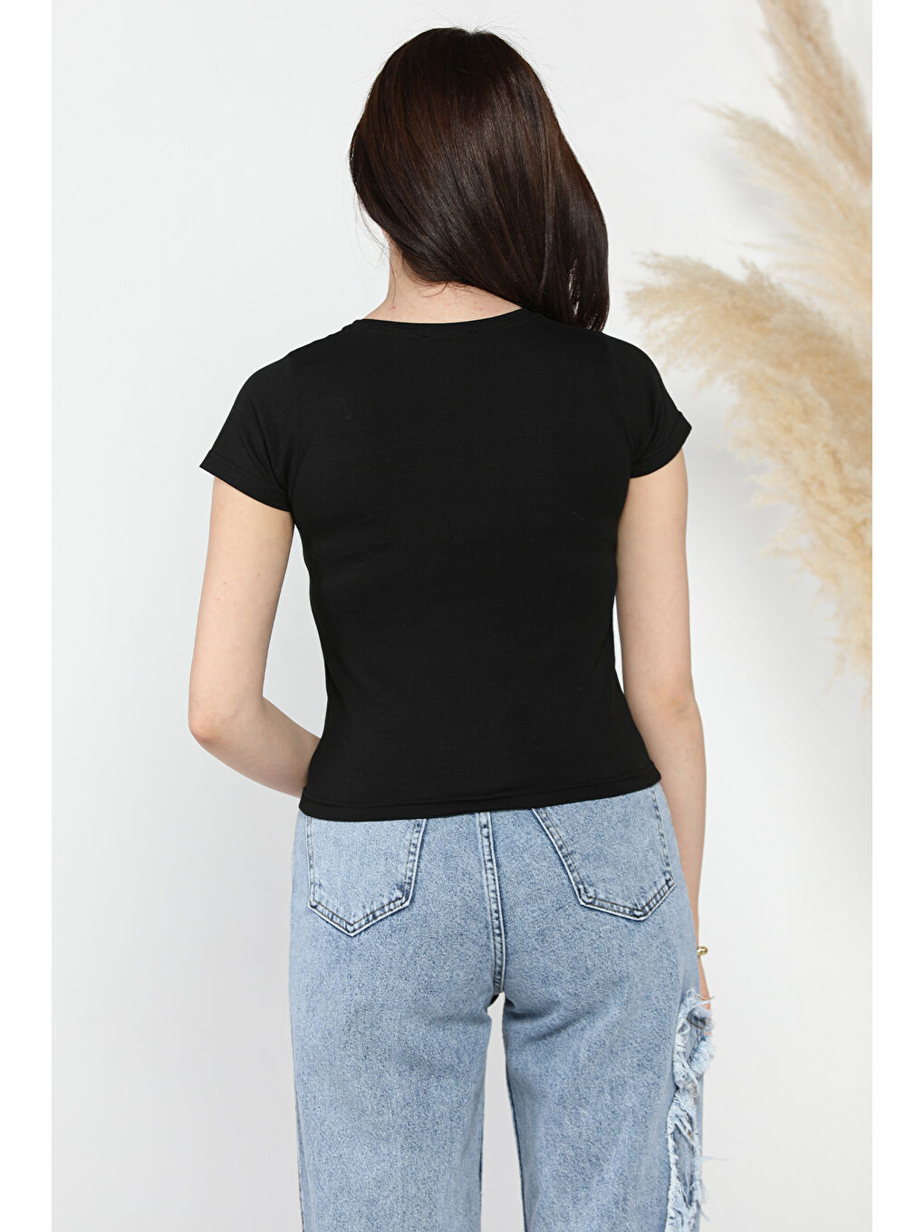 Siyah Kadın Bisiklet Yaka Tişört-2