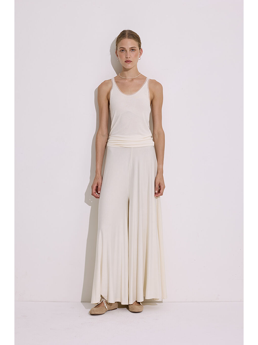 Ekru Dökümlü Rahat Pantolon İnci-1