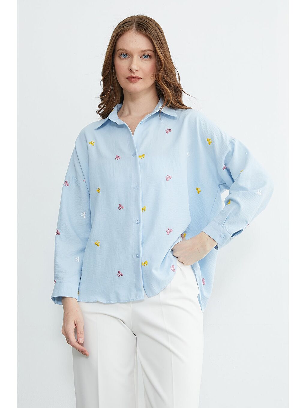 Mavi Fiyonk Nakışlı Oversize Gömlek-1