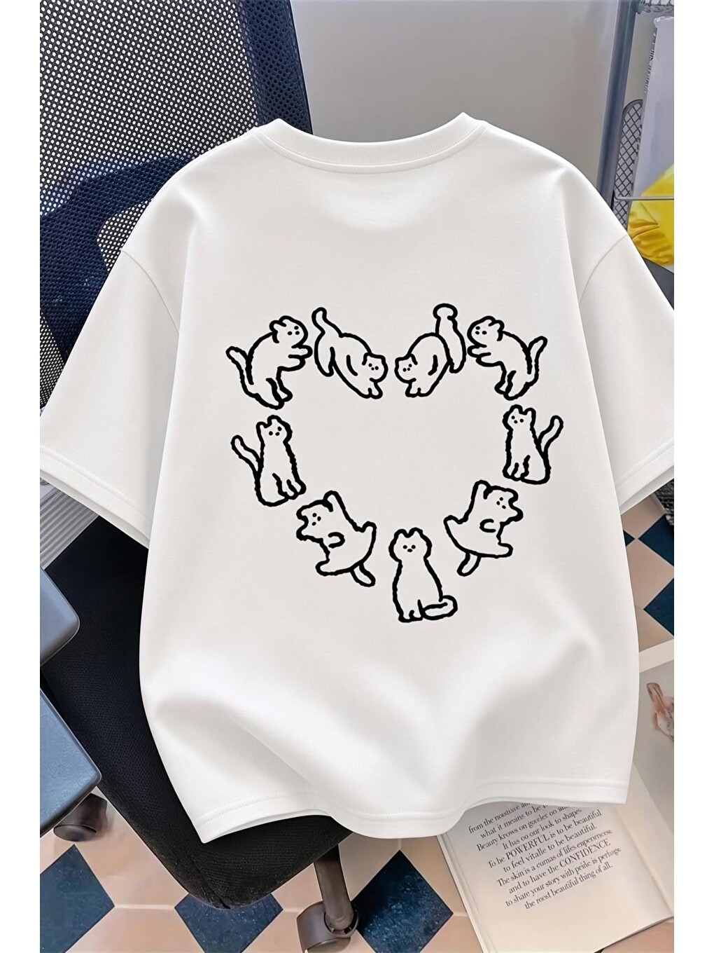 Beyaz Kedi Kalp Desenli Oversize/rahat Kesim Kısa Kollu T-shirt