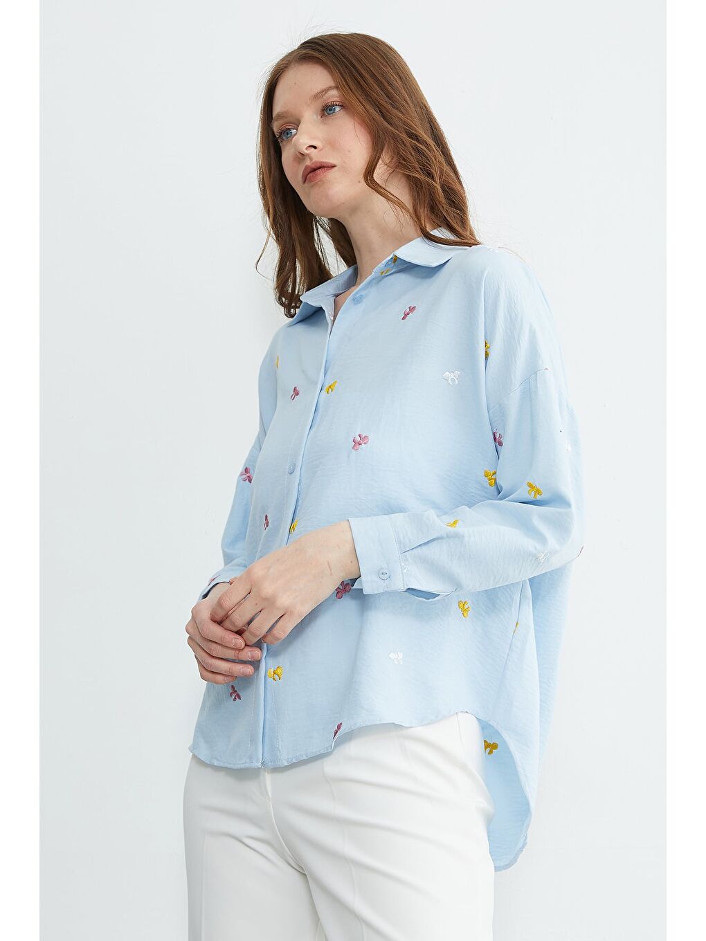 Mavi Fiyonk Nakışlı Oversize Gömlek-4
