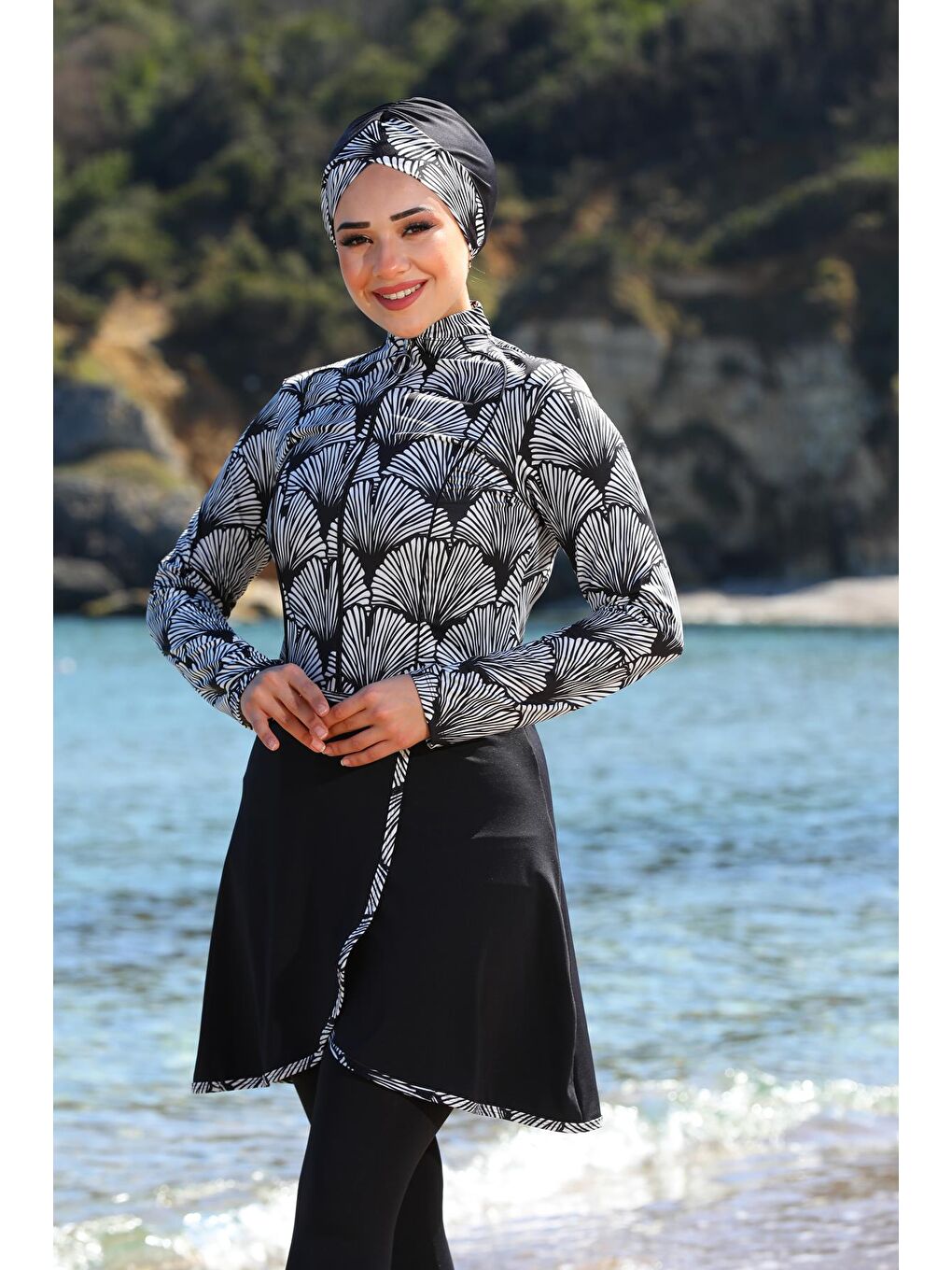 Siyah Pareo Model Tasarım Taytlı Kapalı Tesettür Mayo 33504-5