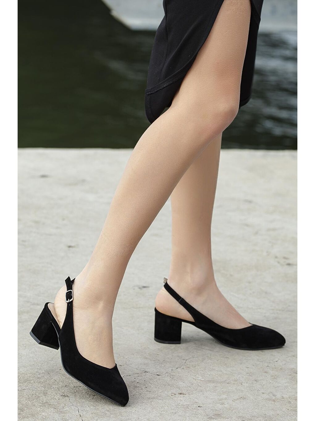 Siyah D725 Günlük Klasik Topuklu Kadın Ayakkabı