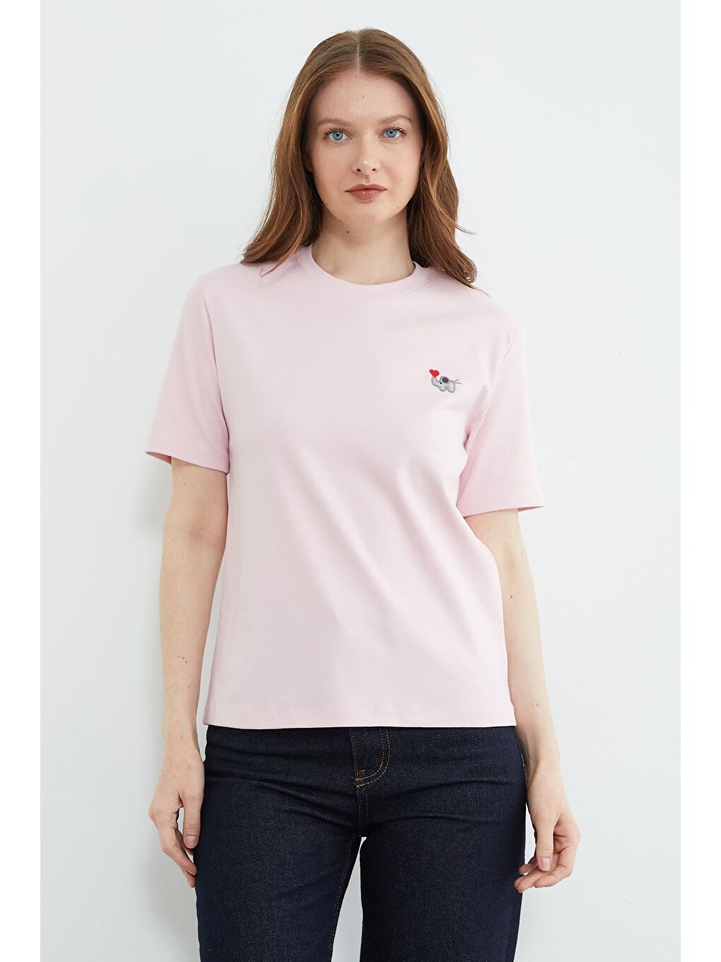 Pembe Fil Nakışlı Bisiklet Yaka Tişört-1