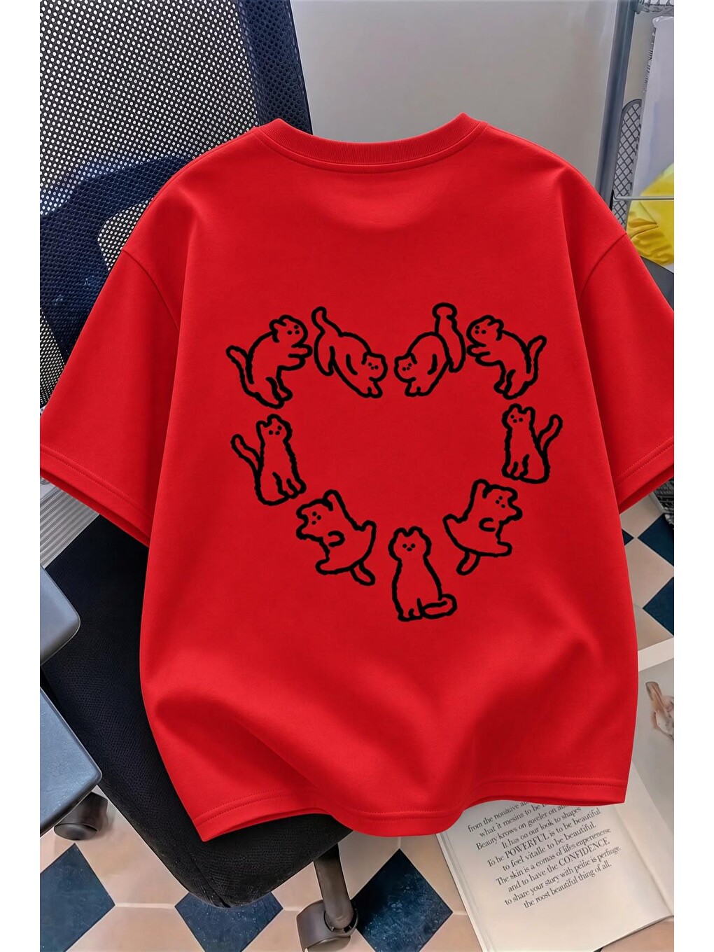 Kırmızı Kedi Kalp Desenli Oversize/rahat Kesim Kısa Kollu T-shirt