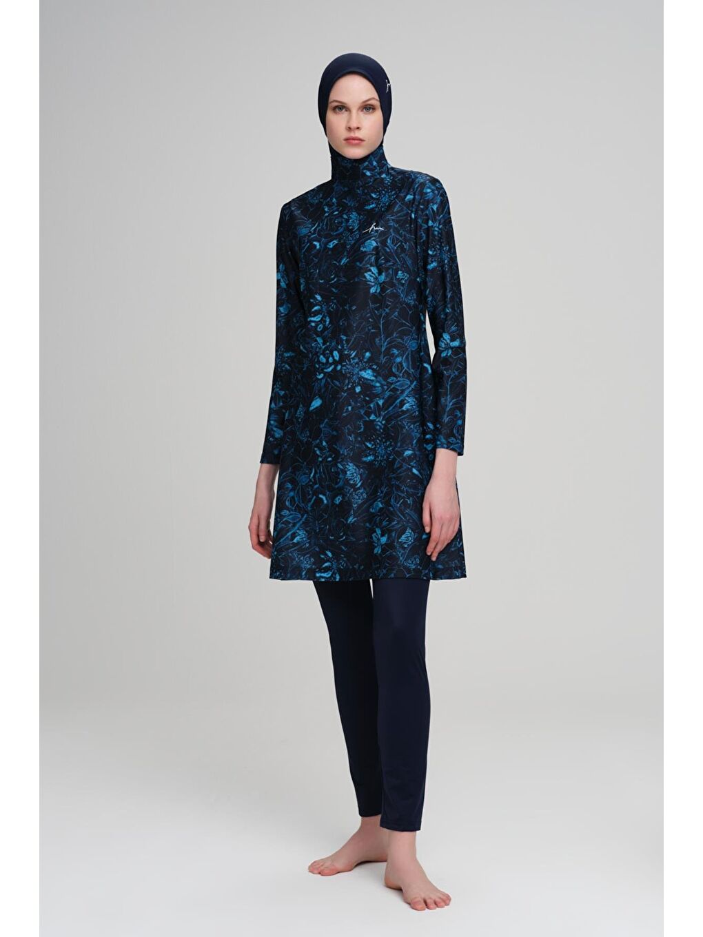 Mavi Çiçek Detaylı Elastanlı Lacivert 4 Parça Tam Tesettür Mayo Takımı 3025-1