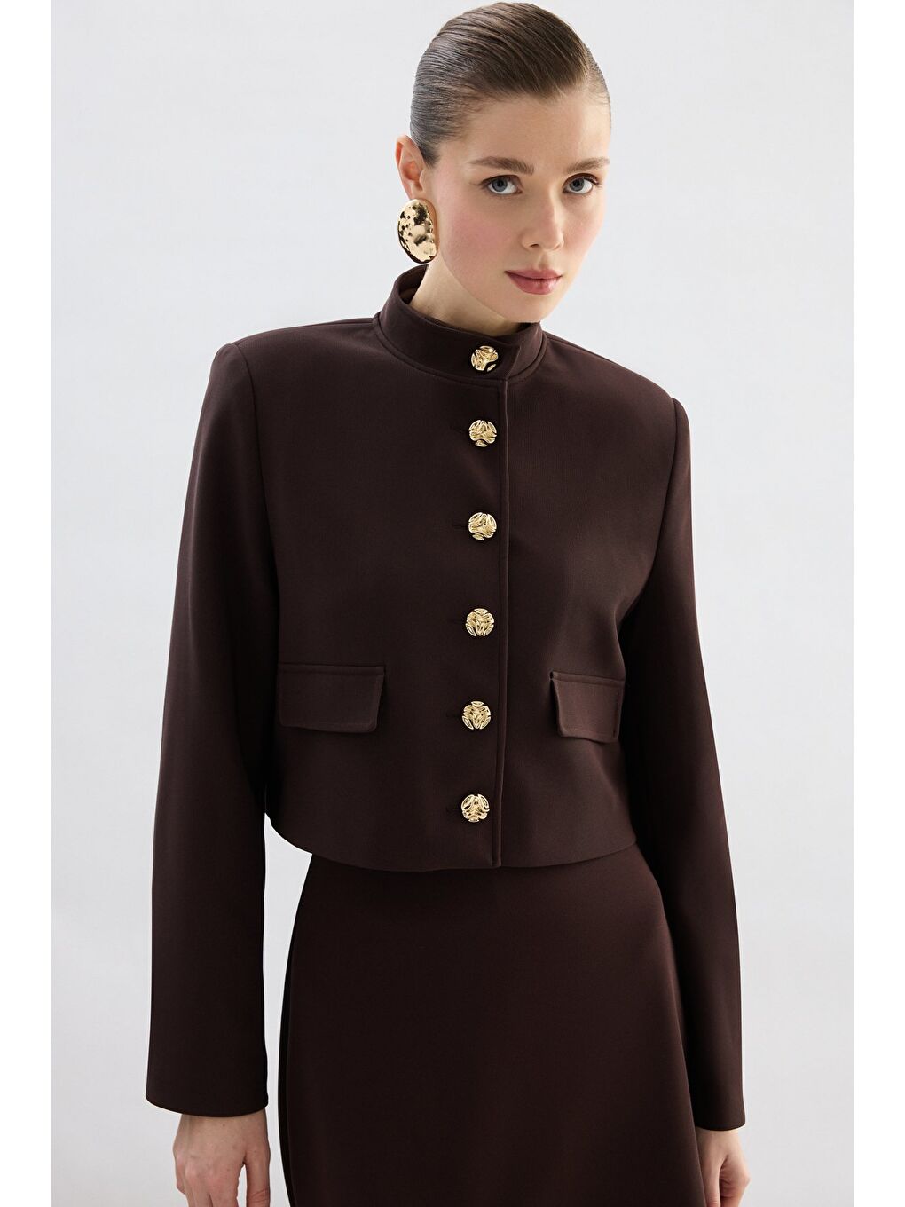 Kahverengi Düğmeli Kısa Ceket - Kahve-2