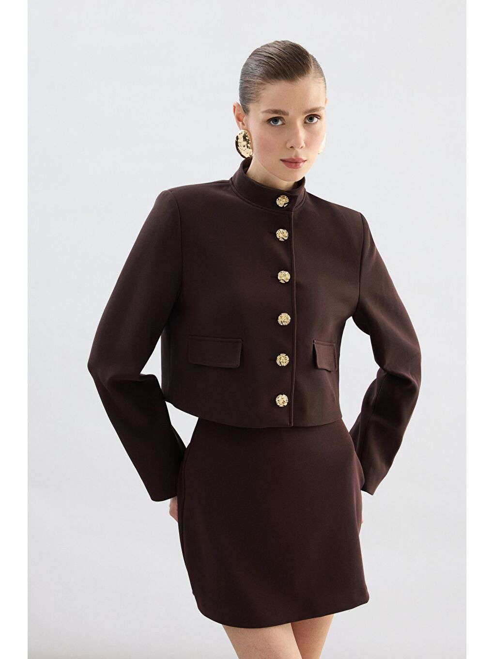 Kahverengi Düğmeli Kısa Ceket - Kahve-3