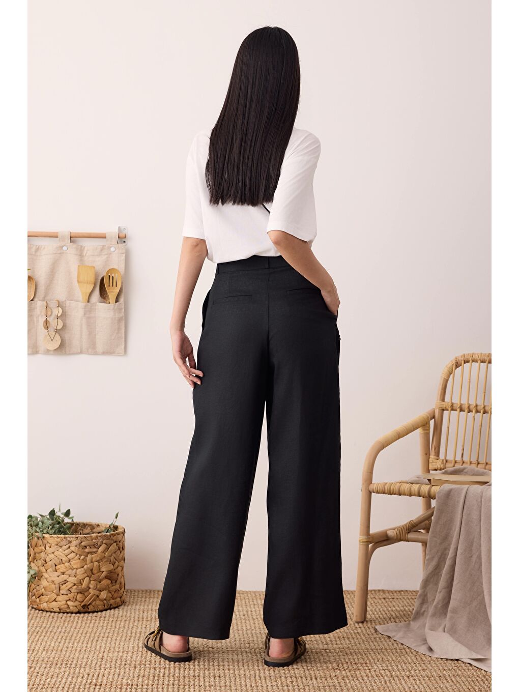 Pileli Basic Keten Pantolon Siyah-3