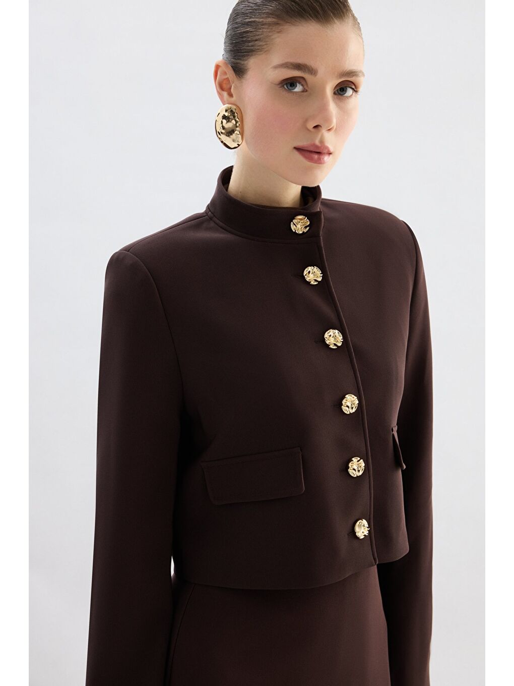 Kahverengi Düğmeli Kısa Ceket - Kahve-4