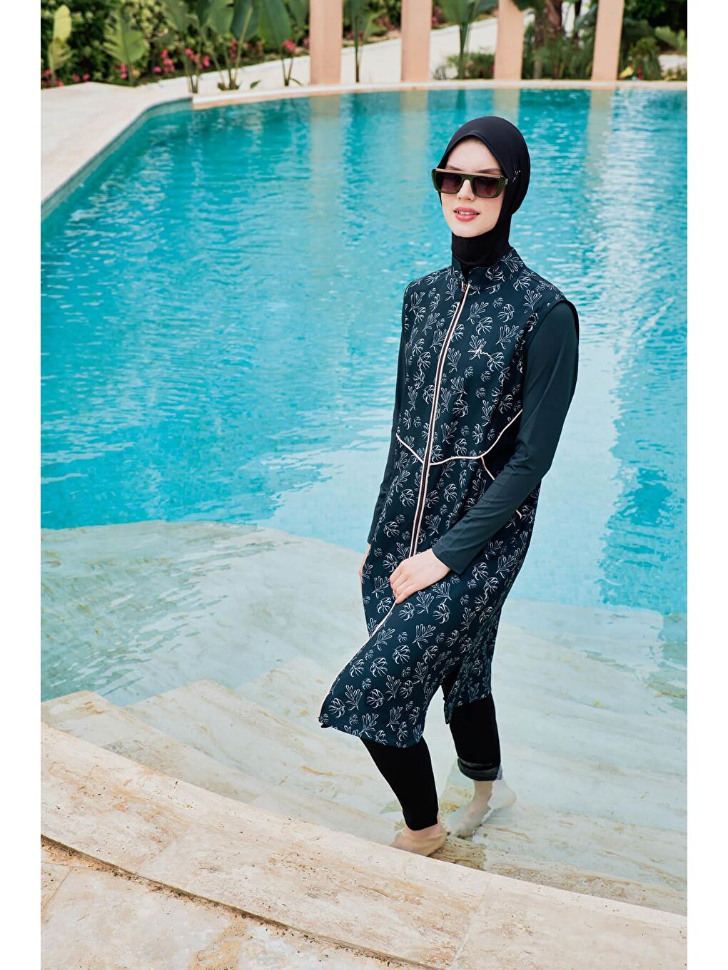 Pembe Biye Detaylı Jileli Yeşil 5 Parça Tam Tesettür Mayo Takımı 4081