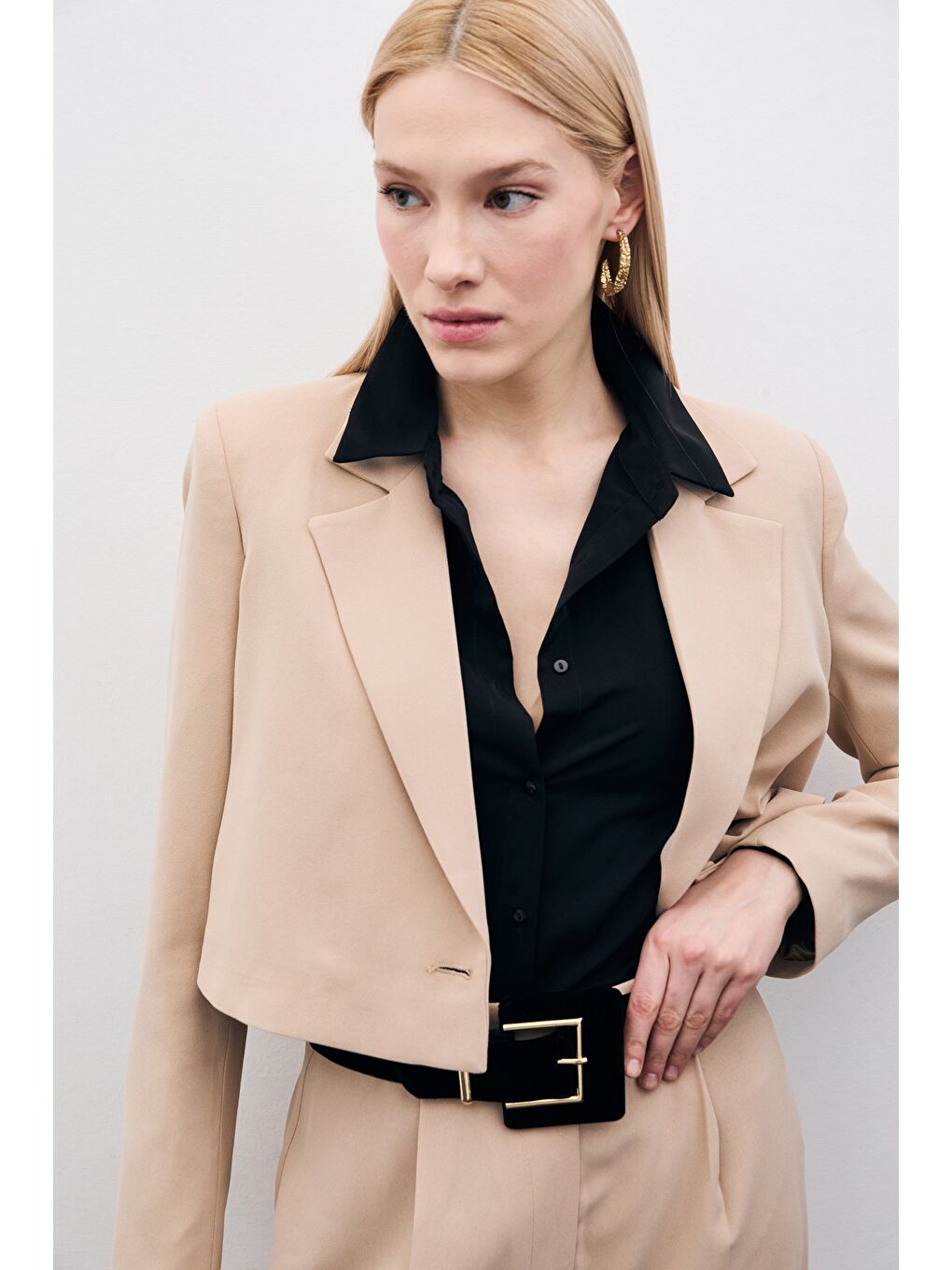 Kısa Krep Ceket - Bej-2