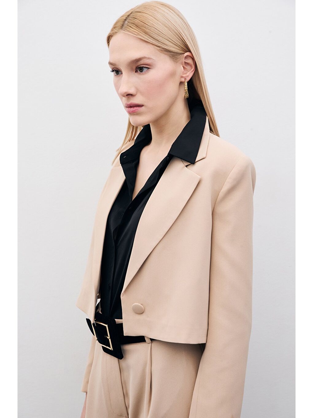 Kısa Krep Ceket - Bej-3