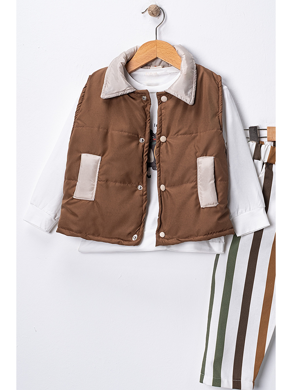 Kahverengi Erkek Çocuk Yelek-Sweatshirt-Çizgili Pantolon 3'lü Takım (2-5 Yaş)-1