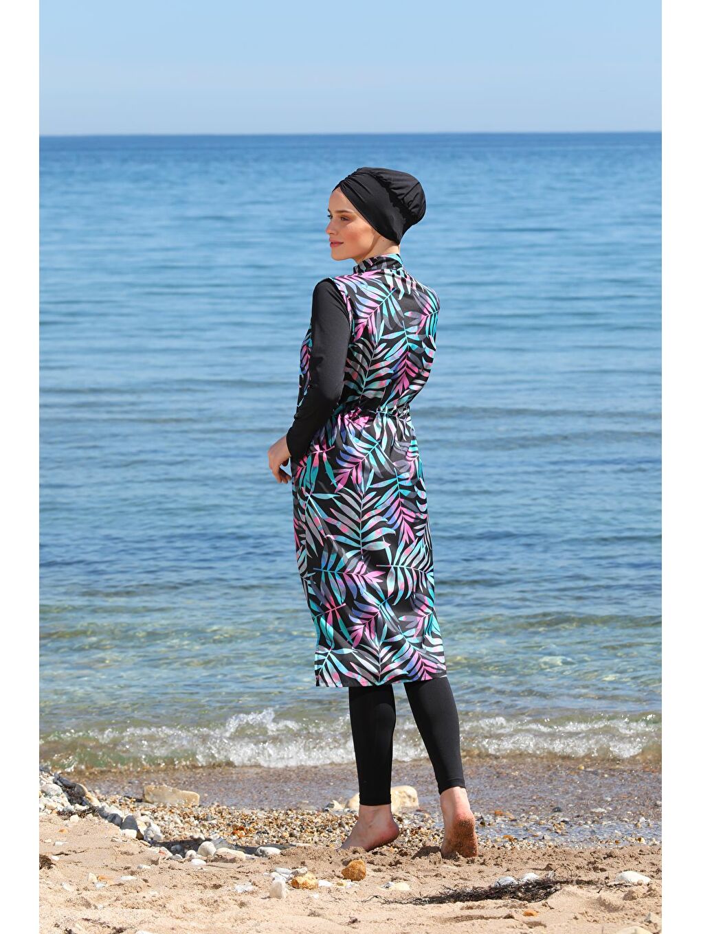 Siyah Dijital Baskılı Uzun Jile Model Kapalı Tesettür Mayo 3470-5