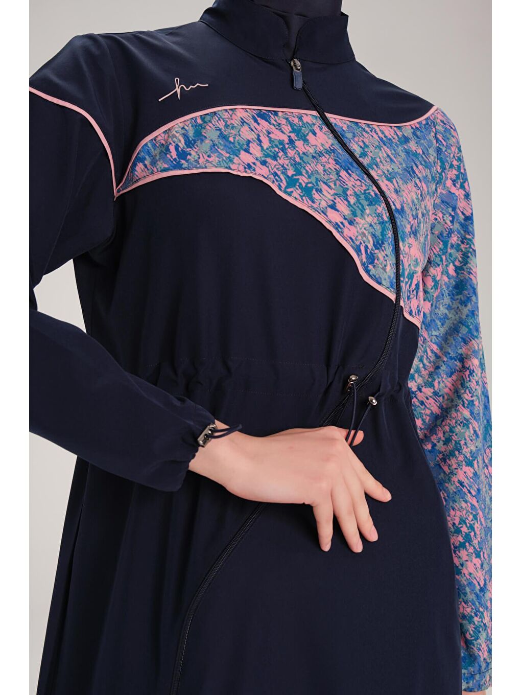 Kolu Desenli Lacivert Esnek Dokuma 6 Parça Tam Tesettür Mayo Takımı 3095-4