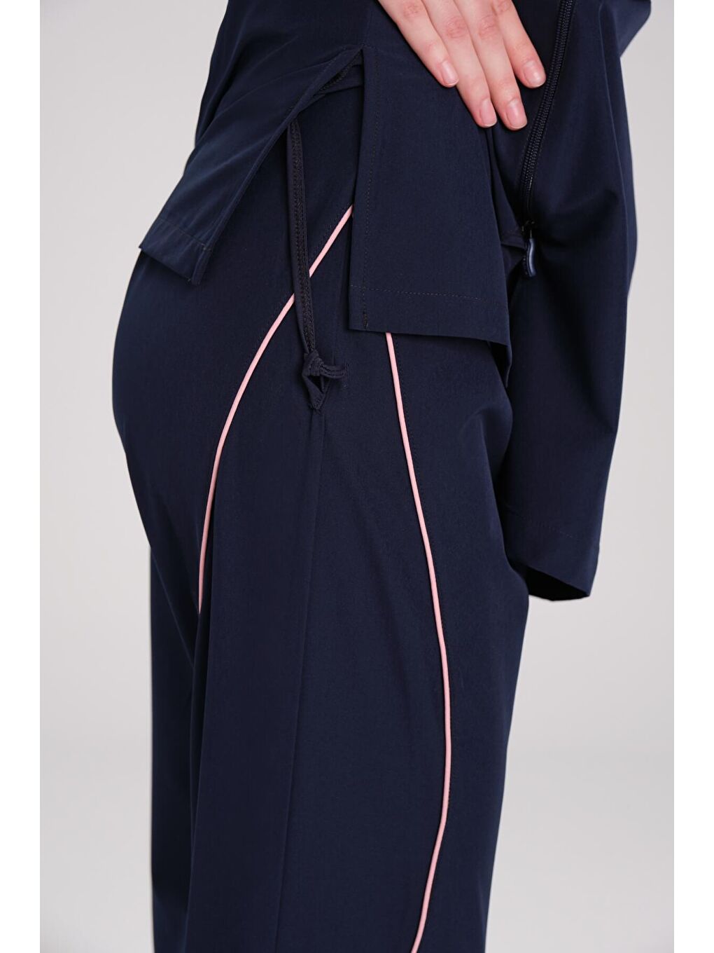 Kolu Desenli Lacivert Esnek Dokuma 6 Parça Tam Tesettür Mayo Takımı 3095-5