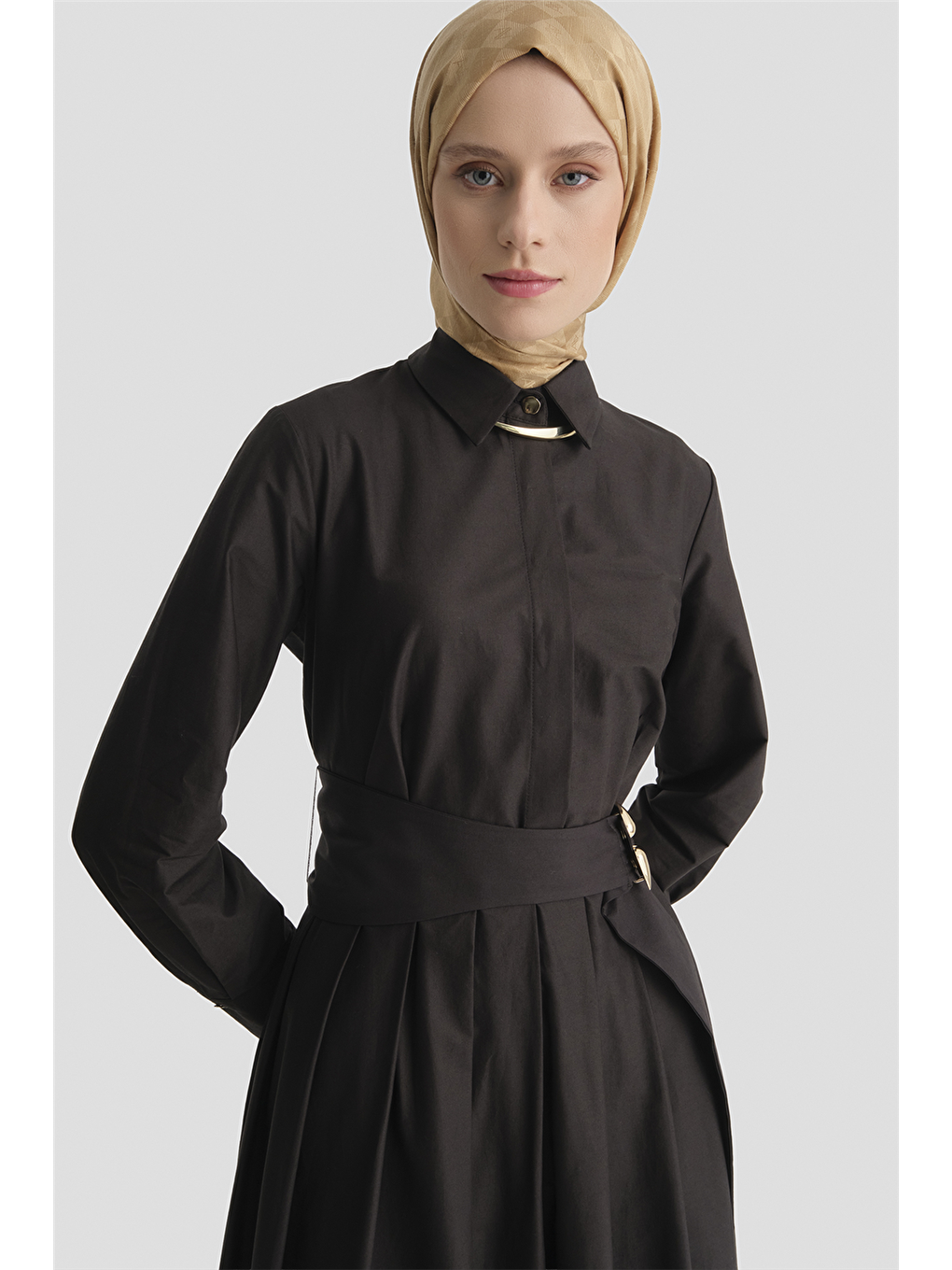 Kemer Detaylı Pamuk Elbise Siyah-1