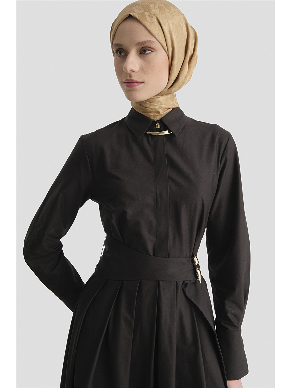 Kemer Detaylı Pamuk Elbise Siyah-3