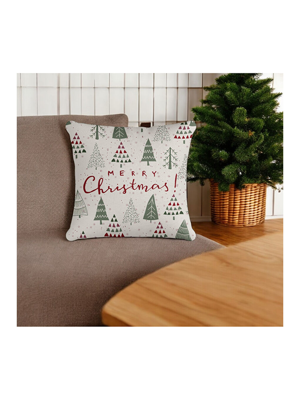 Yeşil Yılbaşı Temalı "Merry Christmas" Yazı Çam Desenli  Baskılı Kırlent Kılıfı - Beyaz 43x43-1