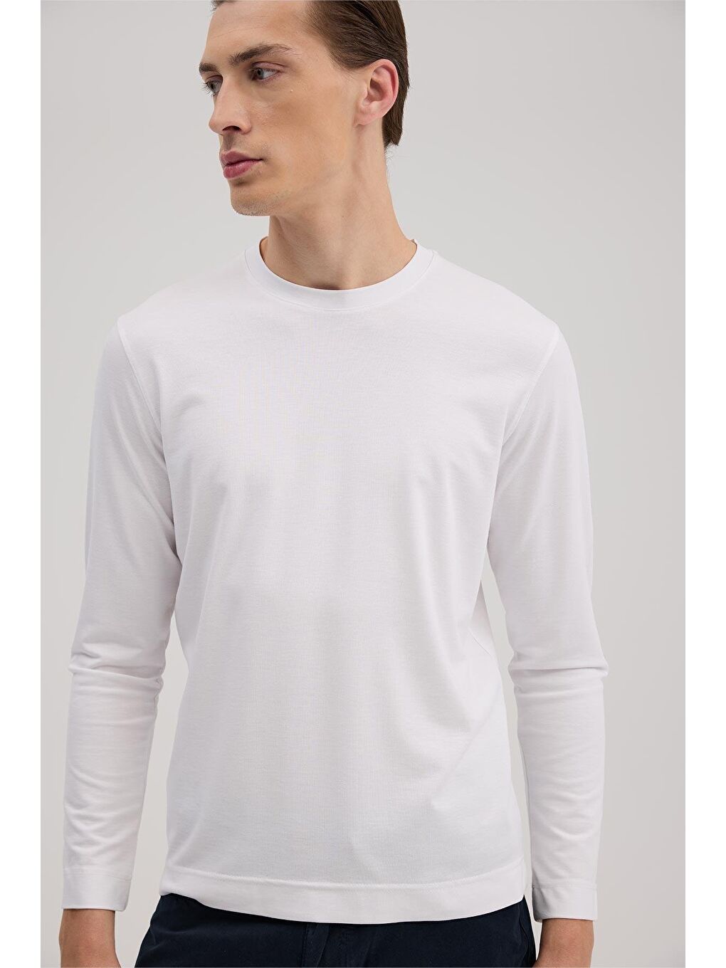 Beyaz Slim Fit Bisiklet Yaka Rayon Uzun Kollu Basic T-Shirt-2