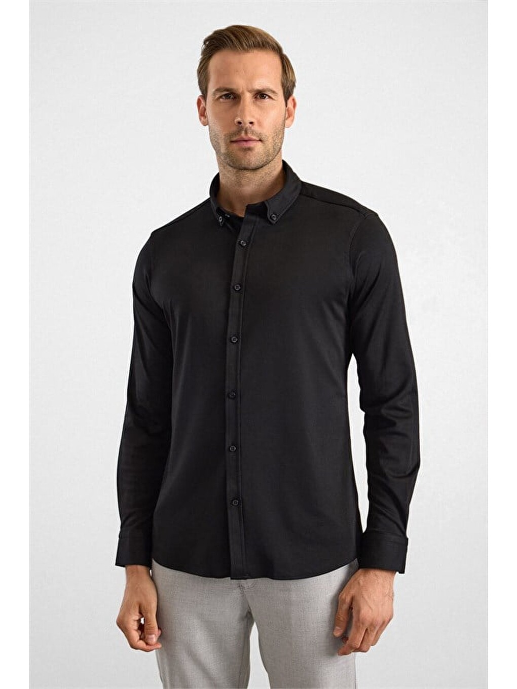 Siyah Slim Düğmeli Yaka Manşetli Casual Gömlek