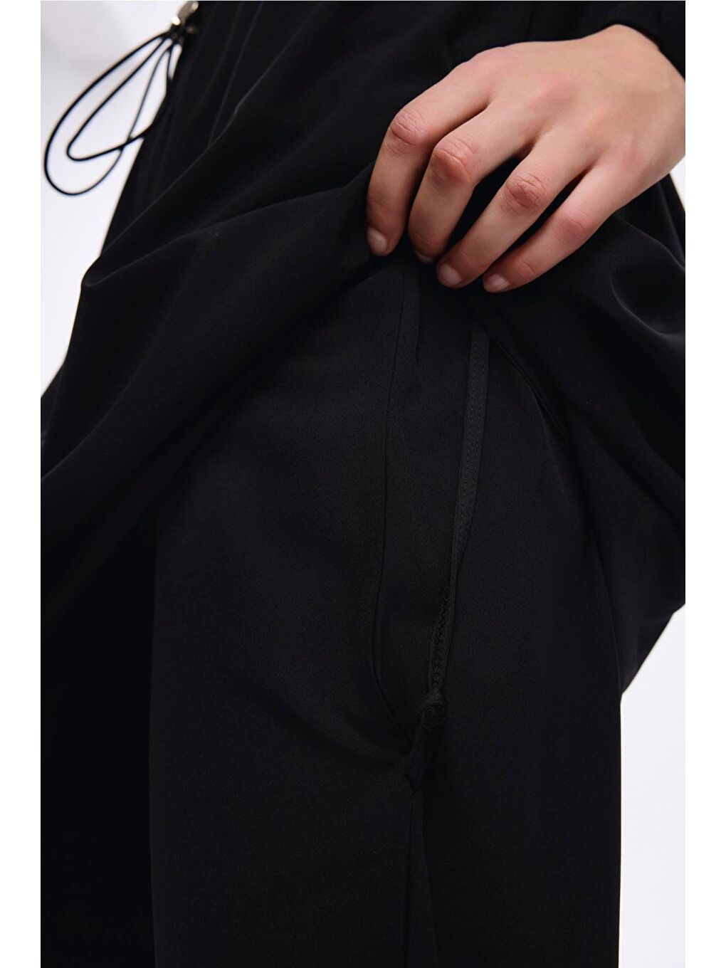 Anadolu Koleksiyonu Desenli Siyah Esnek Dokuma 6 Parça Tam Tesettür Mayo Takımı 5023-3