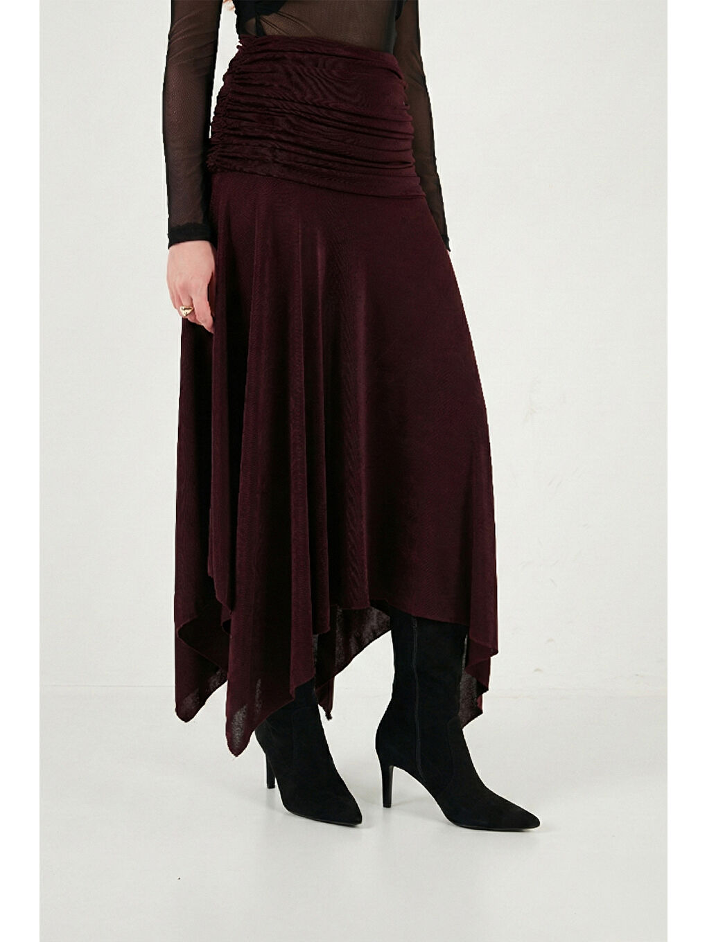 Mürdüm Asimetrik Kesim Drape Detaylı Yırtmaçlı Midi Boy Etek 6833366-2