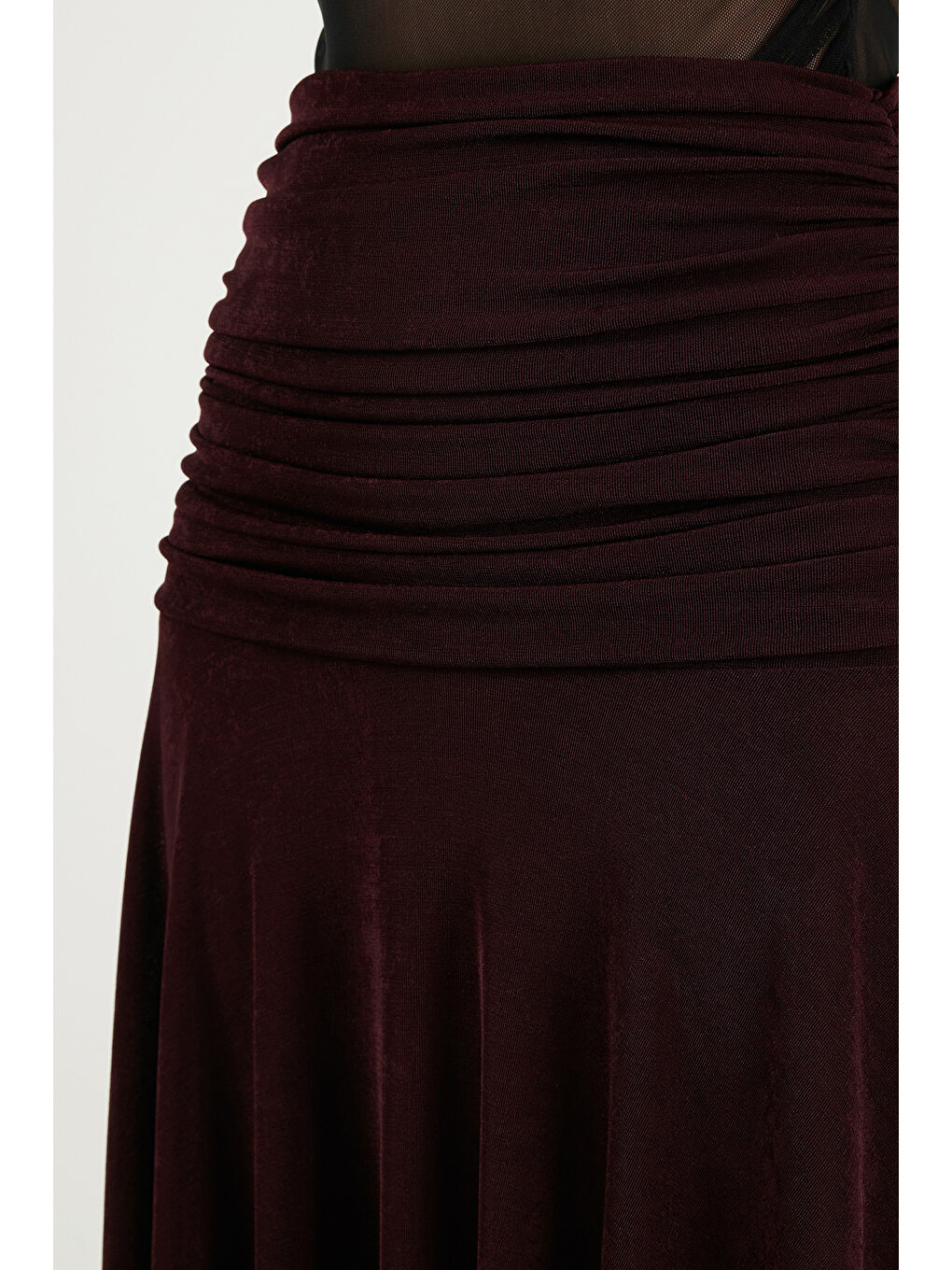 Mürdüm Asimetrik Kesim Drape Detaylı Yırtmaçlı Midi Boy Etek 6833366-6