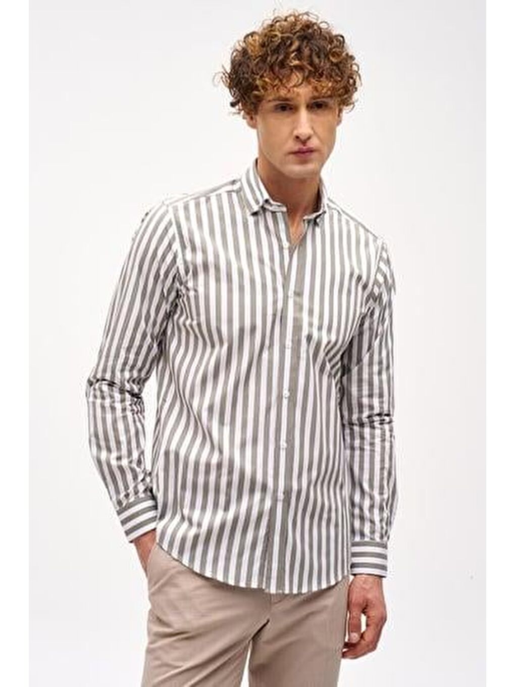 Haki Dynamic Fit Düğmeli Yaka Çizgili Uzun Kollu Cepsiz %100 Pamuk Gömlek-1