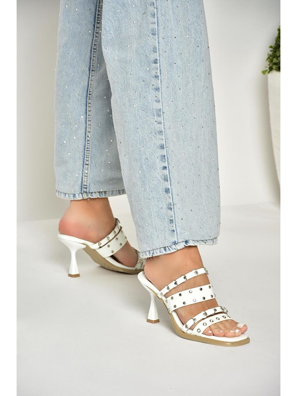 Beyaz Kadın Topuklu Terlik U5182804-2