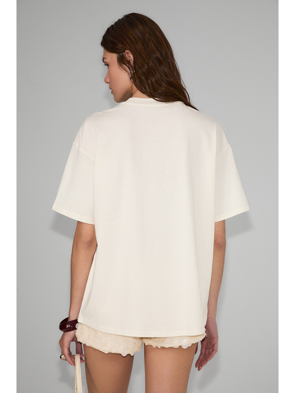 Orıstano Kadın %100 Organik Pamuklu Kalın Dokulu Oversize Fit Baskılı Ekru T-shirt-4