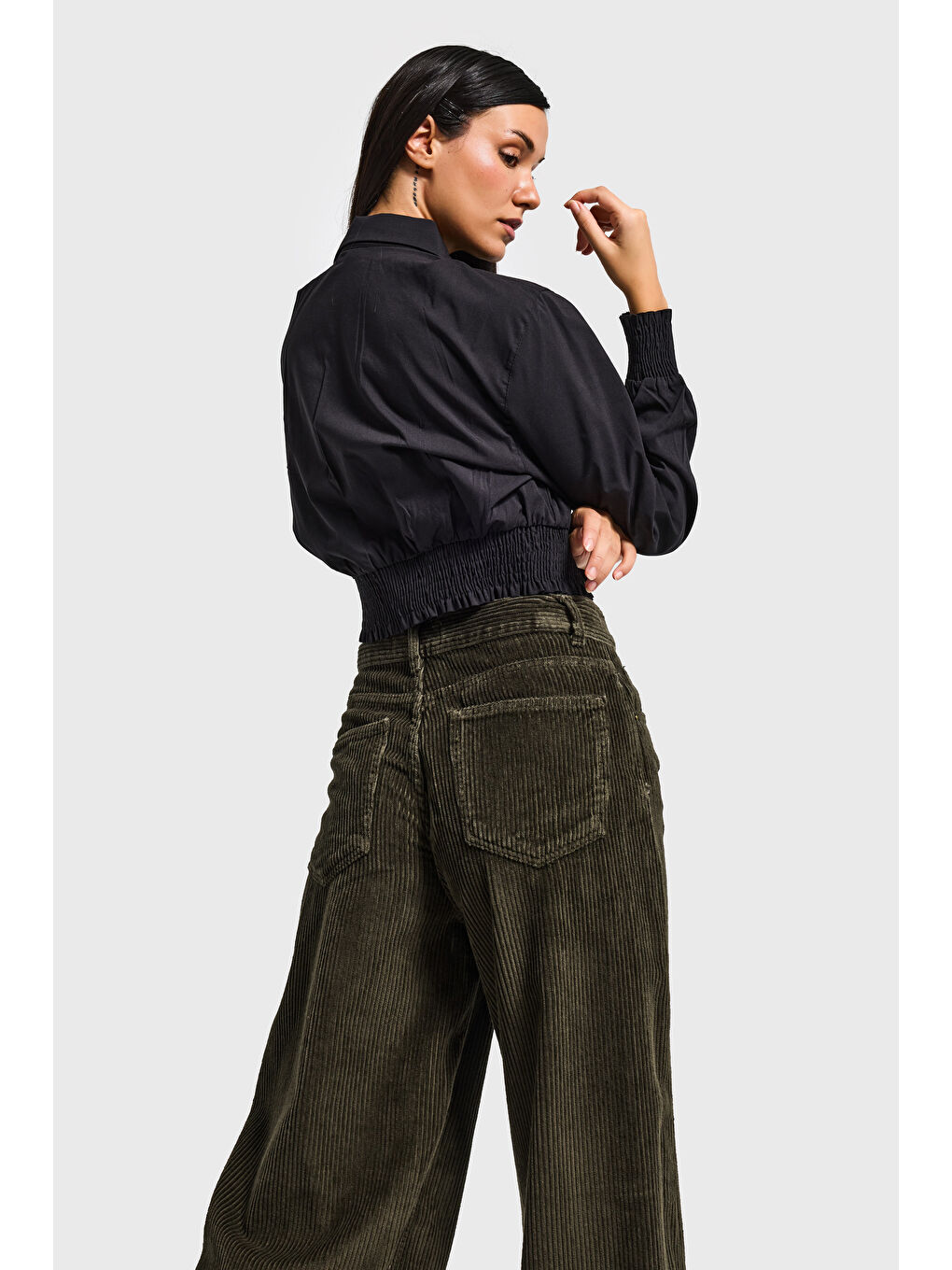 Kadın Haki Renk Hera 26w5-15 Palazzo Fit Kalın Fitilli Velvet Kadife Kumaş Pantolon-3