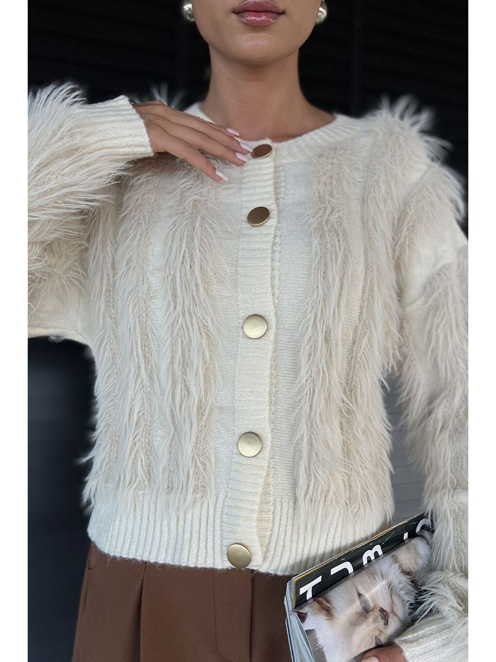 Ekru Sakallı Kadın Triko Hırka-1