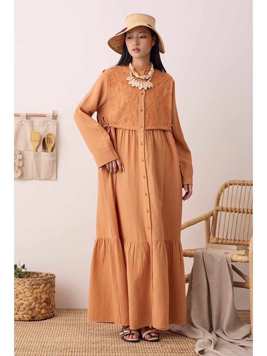 Pembe Önü Ters Rüzgarlıklı Elbise Somon-4