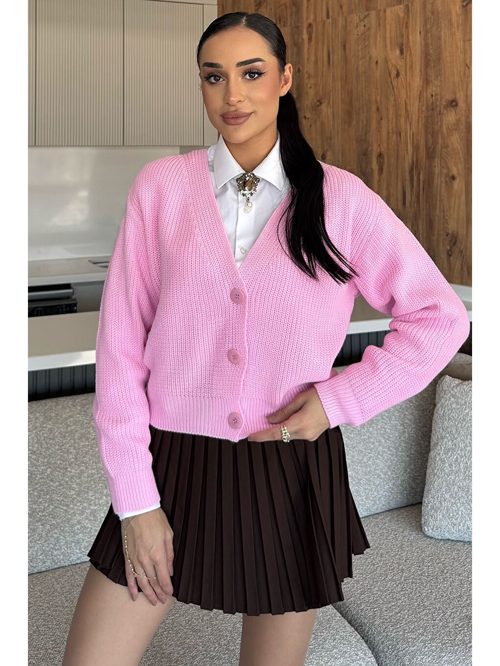 Pembe V Yaka Ön Düğmeli Kadın Örme Triko Hırka