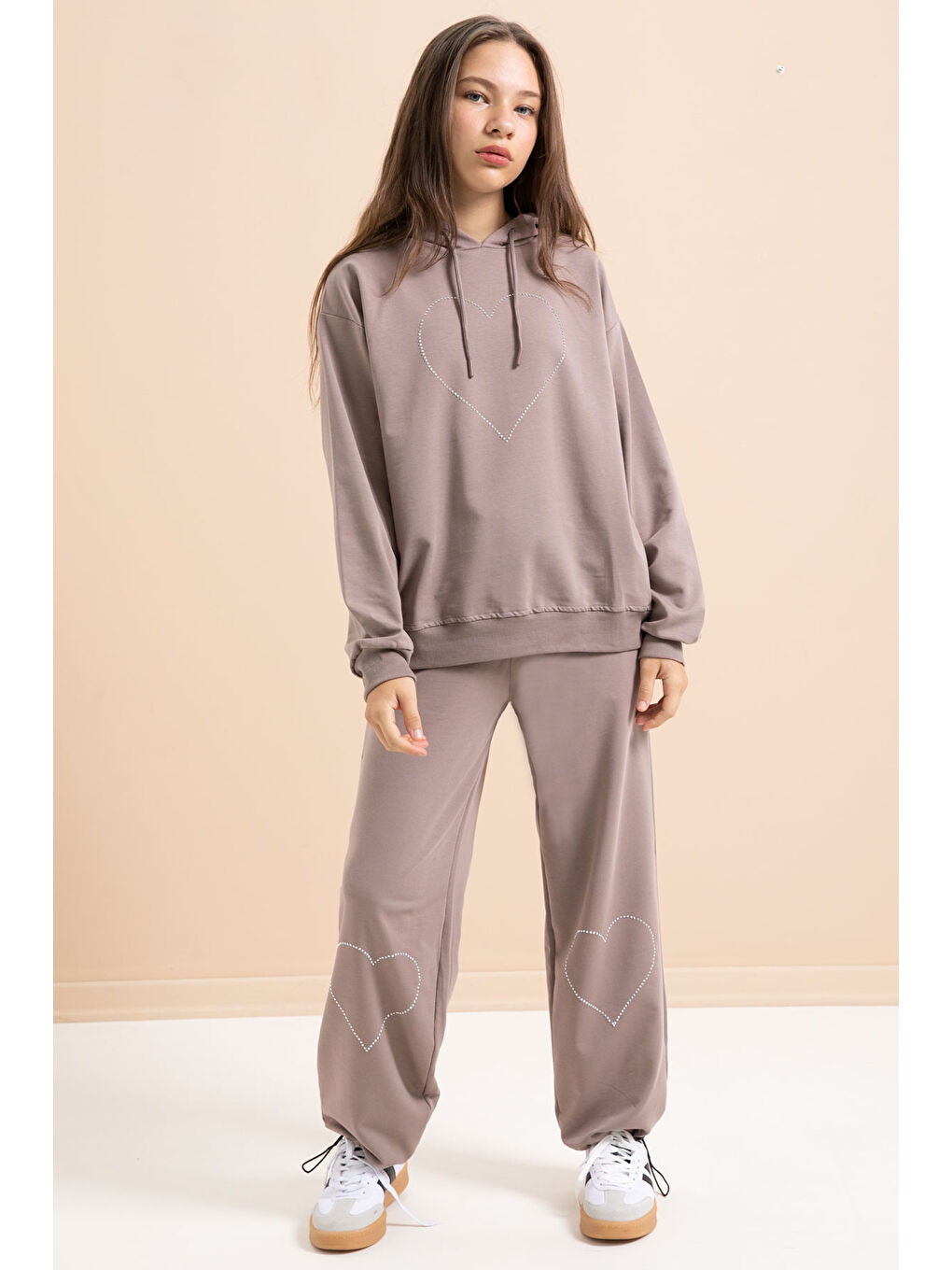 Kahverengi Kalp Desenli Kapüşonlu Kız Çocuk Eşofman Takımı 21255