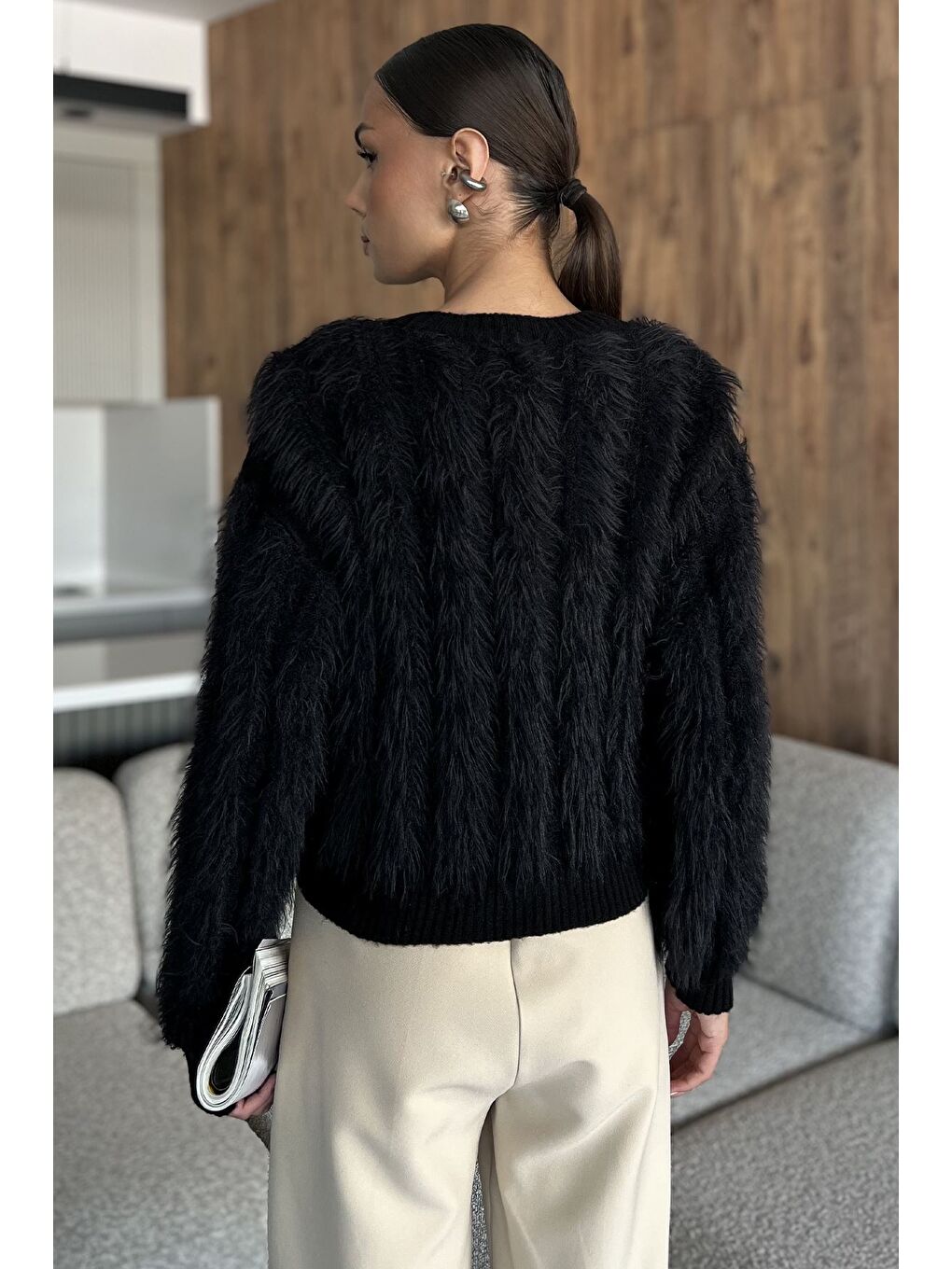 Siyah Sakallı Kadın Triko Hırka-2