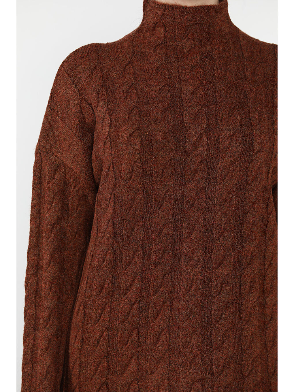 Kahverengi Yarım Balıkçı Yaka Desenli Kadın Triko Kazak-3