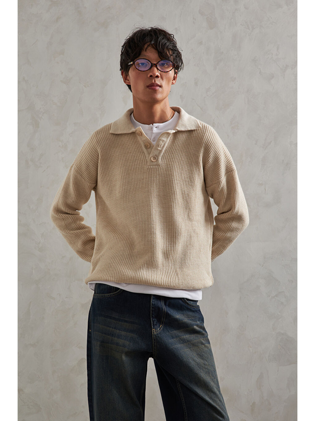 Ekru Erkek Yakası Düğmeli Oversize Kazak-3