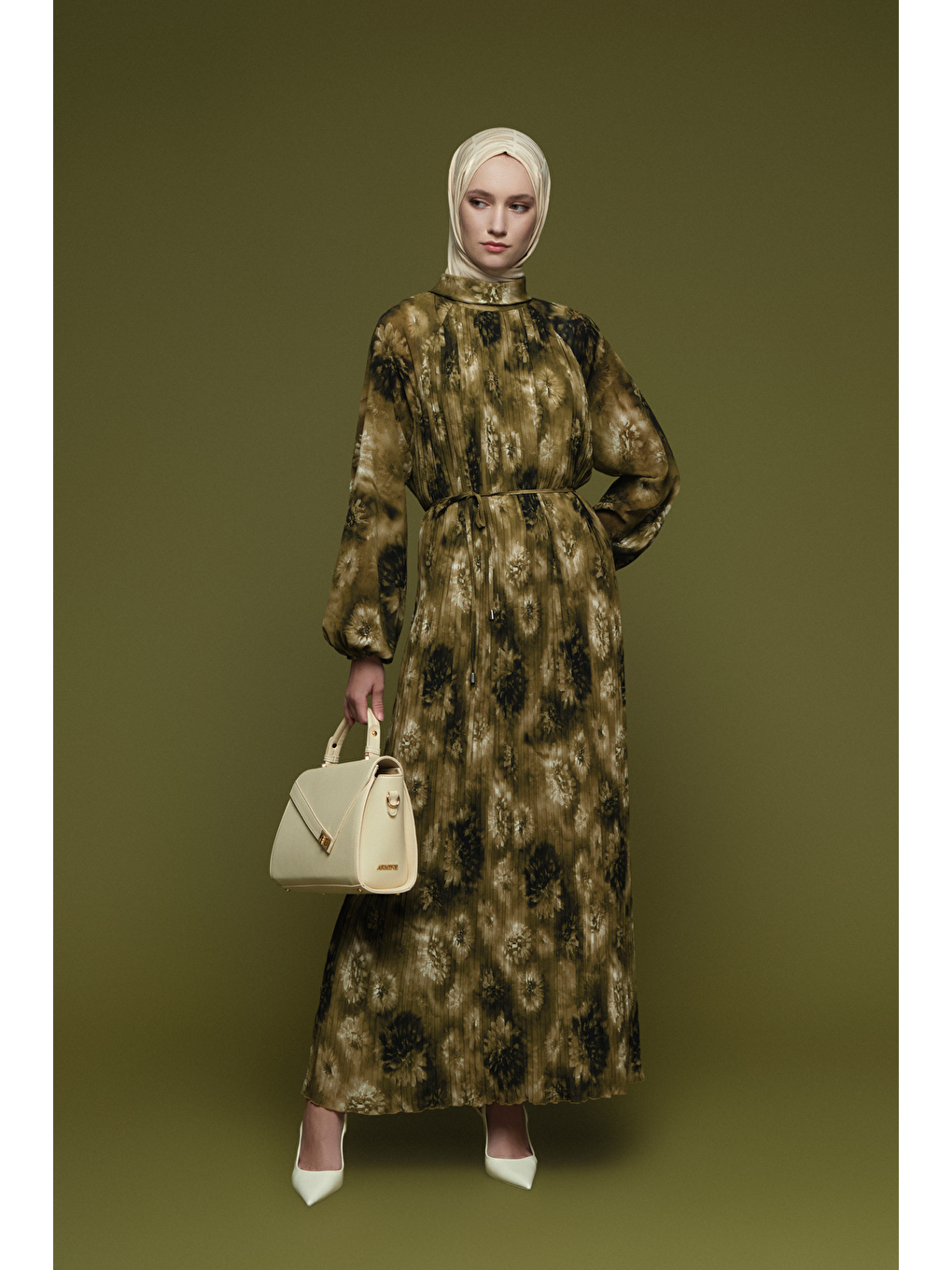 Çiçek Desenli Elbise Yeşil-3