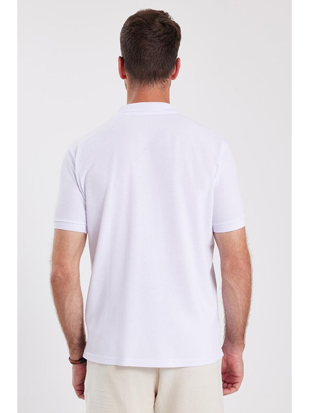 Erkek Regular Fit Klasik Kesim Pamuklu Yumuşak Dokulu Serin Tutan Kumaş Düz Beyaz Polo Yaka Tişört-6
