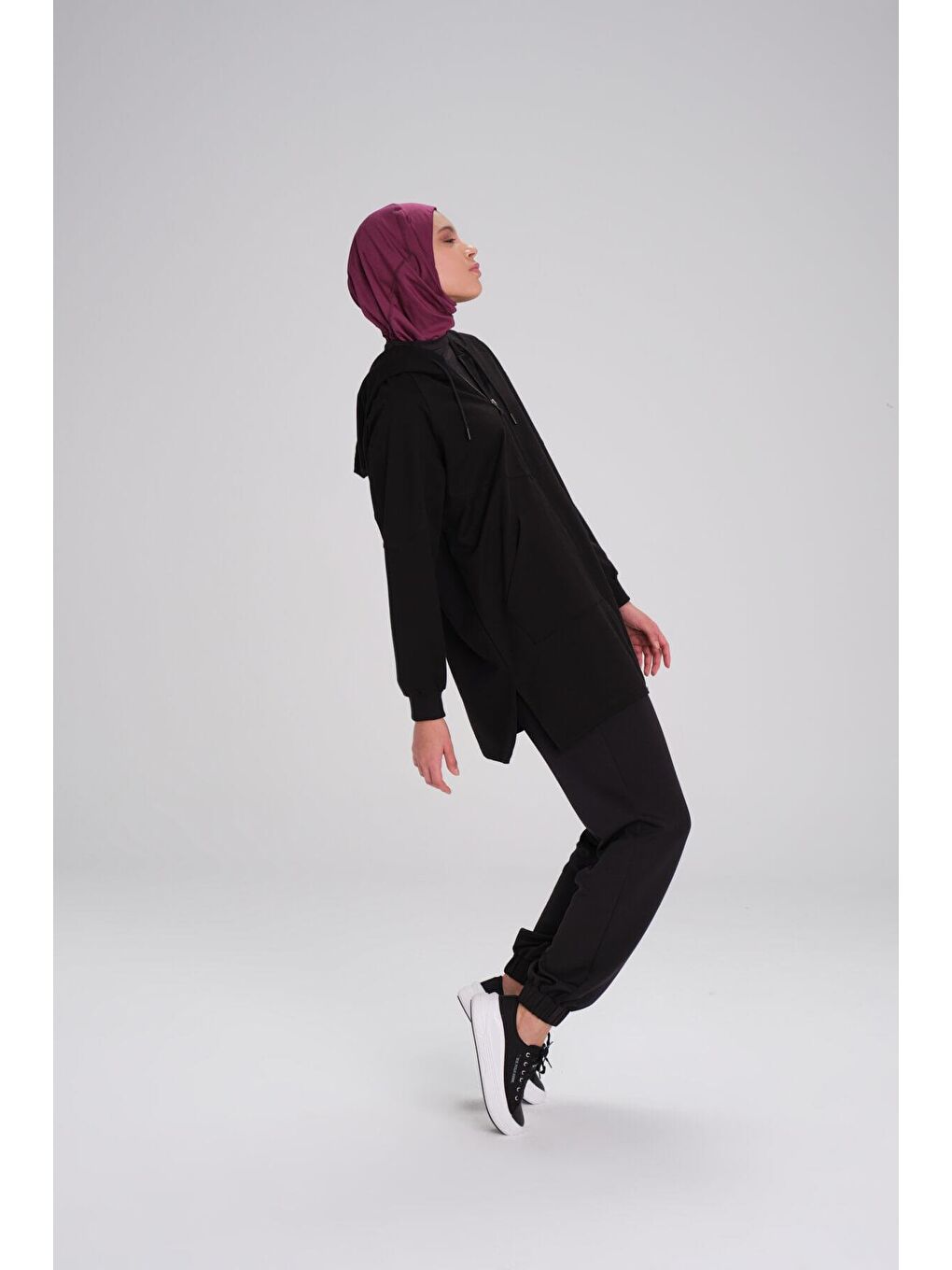 Yumuşak Dokulu Kapüşonlu Fermuarlı Siyah Basic Günlük Sweatshirt Act 15-3