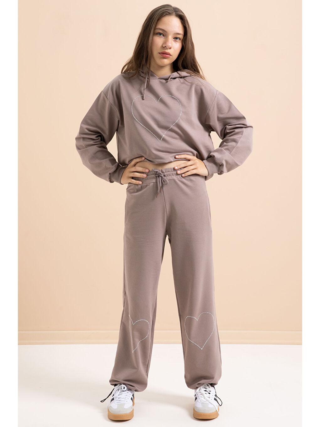 Kahverengi Kalp Desenli Kapüşonlu Kız Çocuk Eşofman Takımı 21255-4