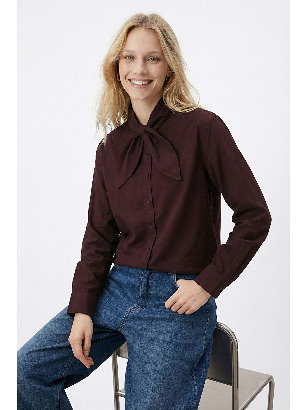 Mürdüm Pamuklu Relaxed Fit Fiyonk Detaylı Yaka Gömlek 6925407-3