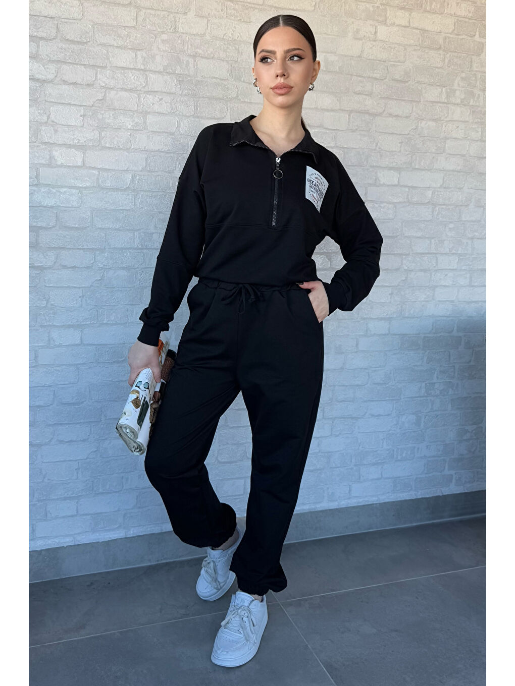 Siyah Kadın Dik Yaka Yarım Fermuarlı Sweat Pantolon Eşofman Takımı