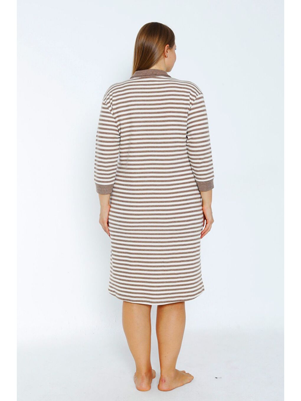 Beyaz kadın çizgi desenli truvakar kollu taş detaylı cepli polo yaka büyük beden pamuklu elbise-3