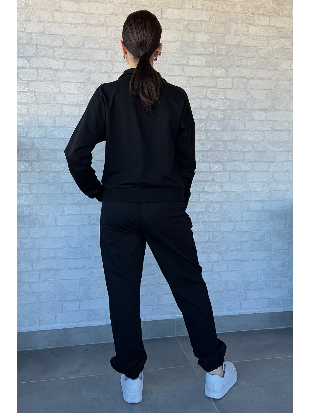 Siyah Kadın Dik Yaka Yarım Fermuarlı Sweat Pantolon Eşofman Takımı-2